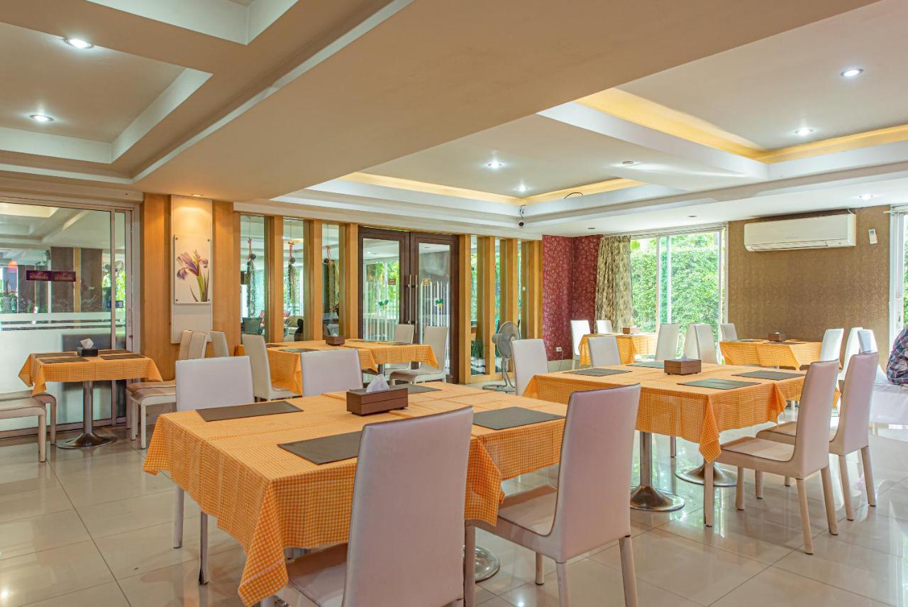 The Wing Design Hotel Bangkok Exterior foto